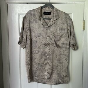 Abercrombie men’s silky shirt in Medium